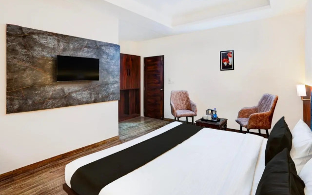 OYO Rooms Railway Station Raja Road 1