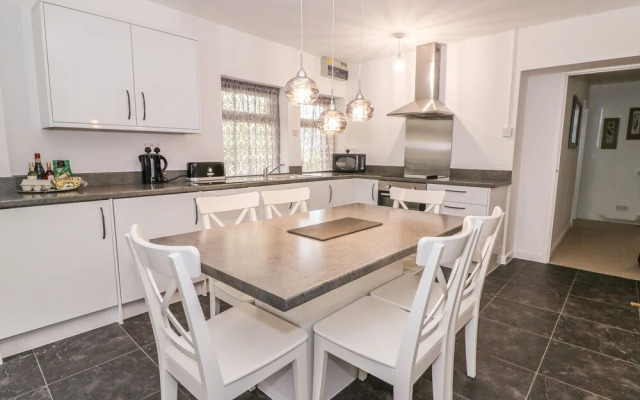 Cockerel Cottage, Llanybydder