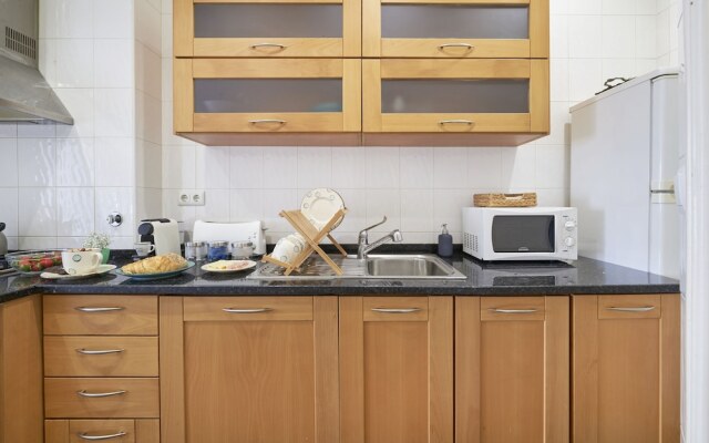 Renovated Spacious Baixa Apartment, By TimeCooler