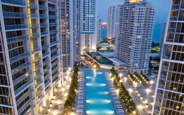 Luxury 2BR Condo at Icon Brickell W