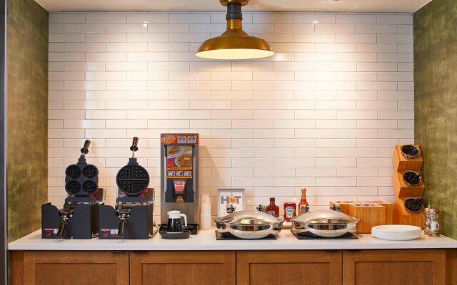 Fairfield Inn & Suites by Marriott Albany Airport