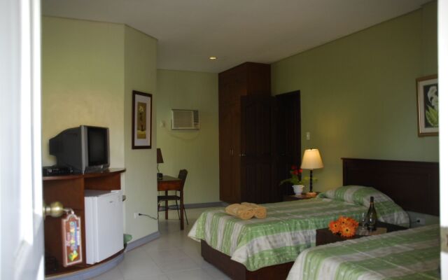 Playa Papagayo Beach Inn