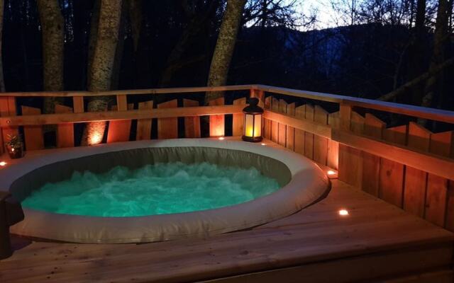 Les Cabanes Enchantées