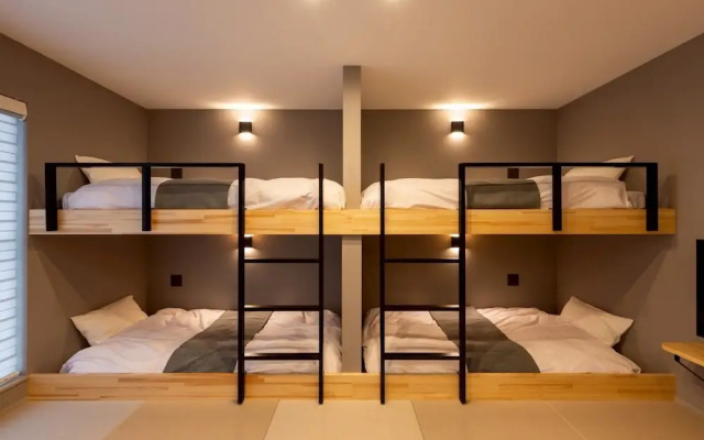 STAY THE RINKU BAY Private Guest House – Guest Rooms – Izumisano