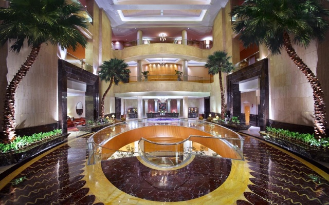The Ritz-Carlton Jakarta, Mega Kuningan - photo 2