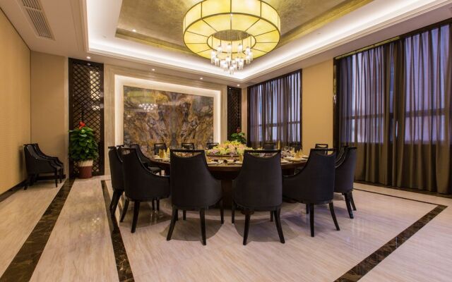 Century Hongteng Hotel