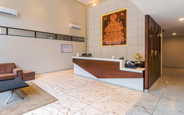 Treebo Trend Yc Grand Boutique Hotel