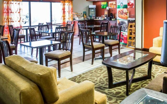 Quality Inn Jacksonville near Camp Lejeune