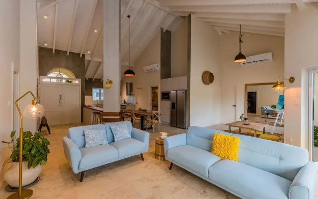 New Mediterranean Villa 5bed 5bath Across-marriott