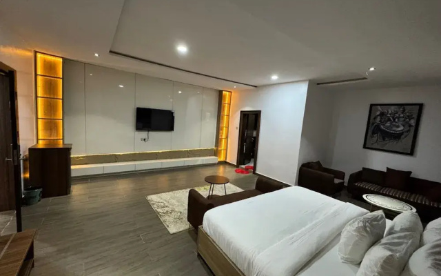 Bottega Apartment & Suites