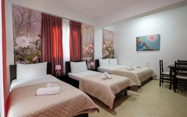 Atlantis Hotel & Apartments - Hotel in Ksamil - Photo 5
