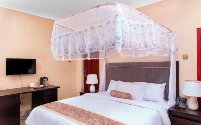Lavish Suites