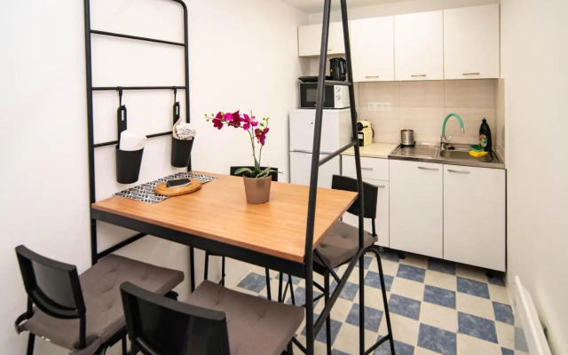 Free parking! Linden apartment, AC, Smart TV, WIFI