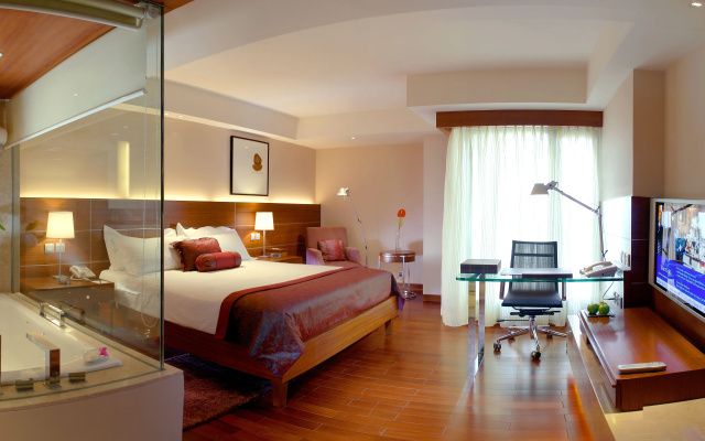 The LaLiT New Delhi - Image 3