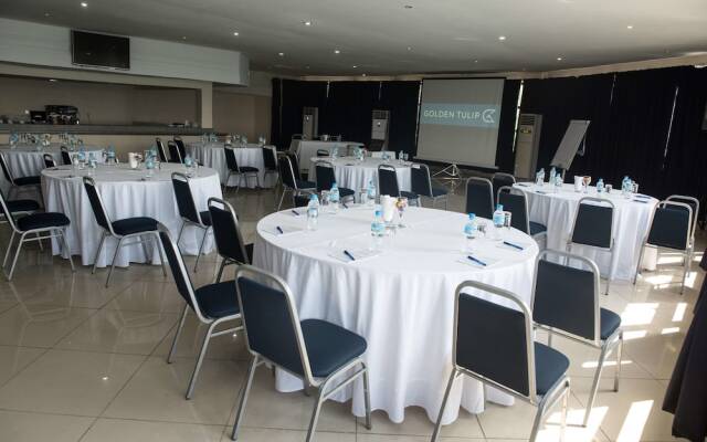 Golden Tulip Essential Kimbima Freetown