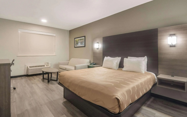 Quality Inn & Suites  Fort Worth - Fossil Creek