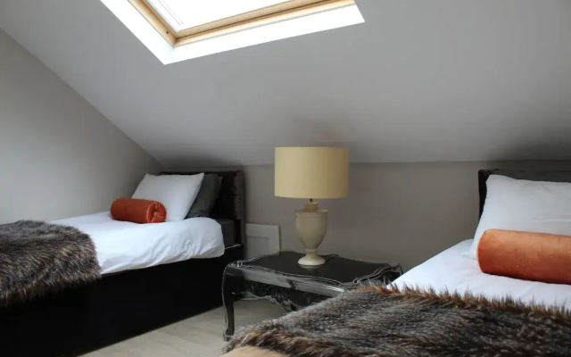 Toadhall Rooms