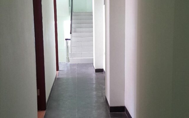 RedDoorz Hostel @ Manado Green Hostel