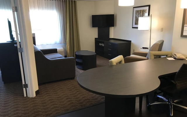 Candlewood Suites Fort Wayne by IHG