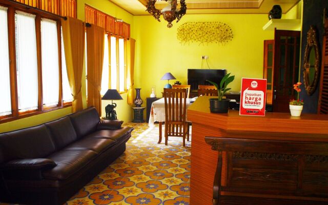 Embe Joglo Homestay