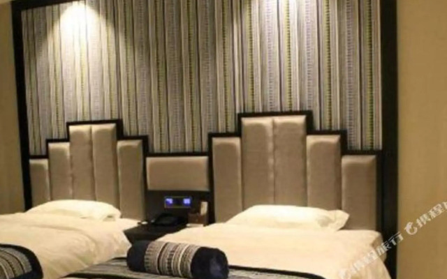 Poya Hotel