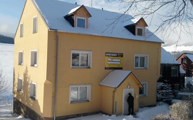 Apartment House in the Ore Mountains, Only 1km From the Valley Station / Loucná - Keilberg /