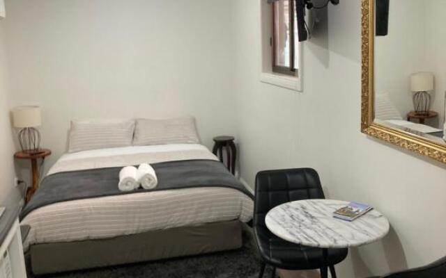 Gleeson St Guest Bungalow