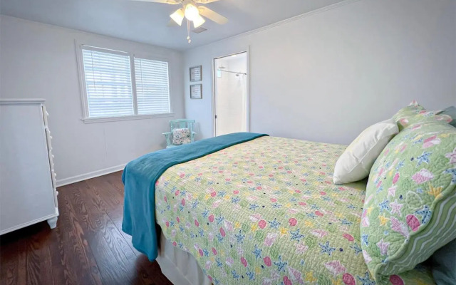 Carolina Breezy by Sea Scape Properties