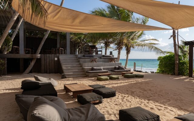 UMi Tulum