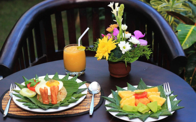 Gatra Ubud Inn
