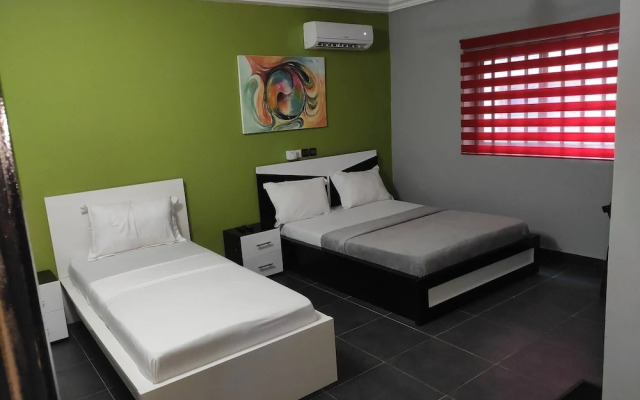Room-deluxe Twin Beds in Royal Blue Gues