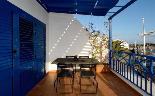 Apartment la marina sea views with terrace