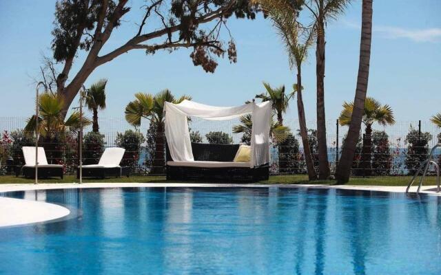 116 - Penthouse with Private Pool near beach