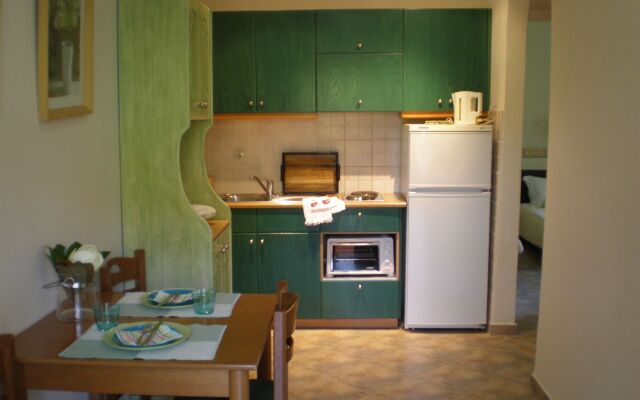 Kaloudis Apartments & Studios
