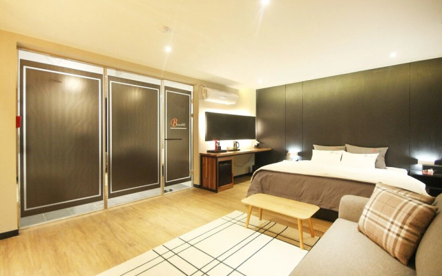 Yangsan Mulgeum Bliss Hotel