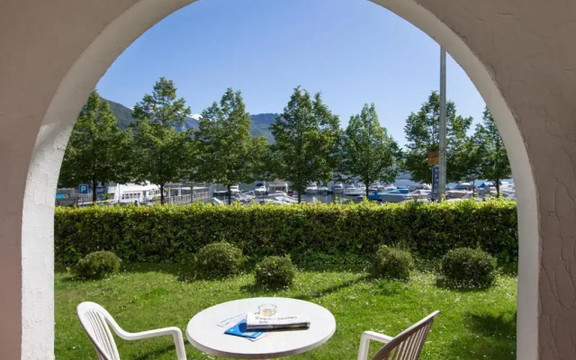 Aparthotel al Lago