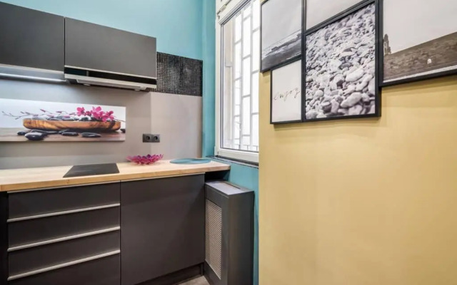 Luxury Pilvax Studio