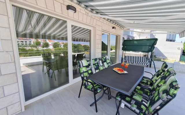 Luxury Apartment Ani II