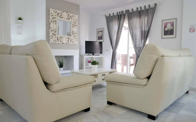 Apartamentos y Casas Serinamar Marbella