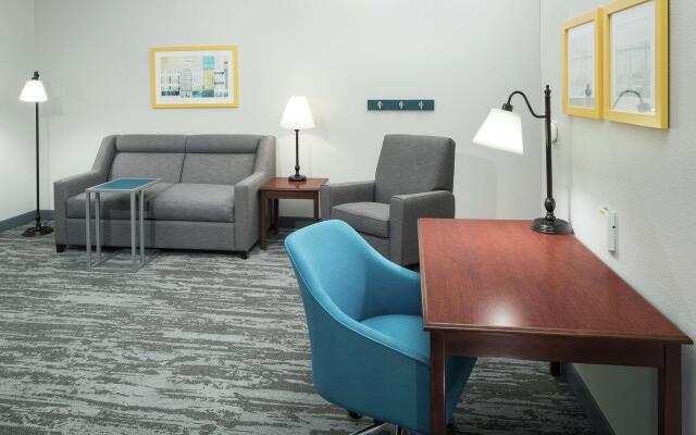 Hampton Inn & Suites Rochester-North