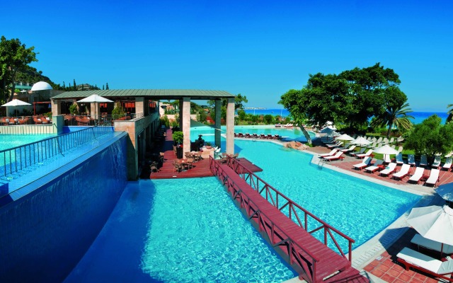 Rhodes Bay Hotel & Spa