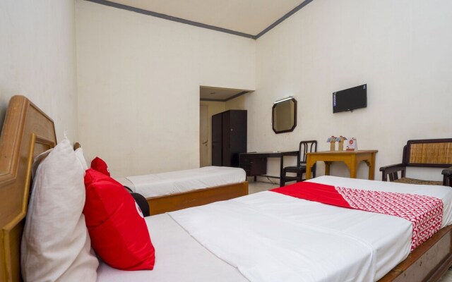Hotel Pelangi Harapan by OYO Rooms