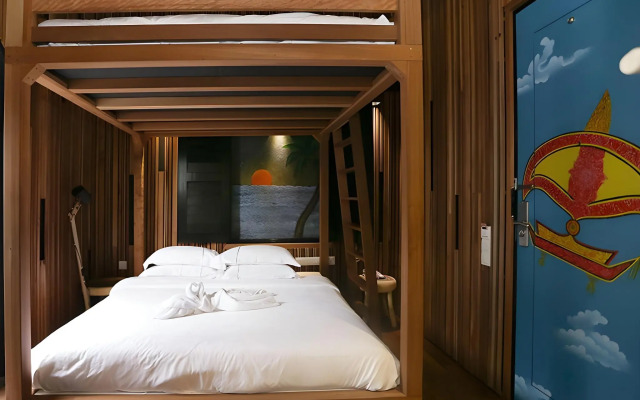 The Happy 8 Retreat @ Old Town