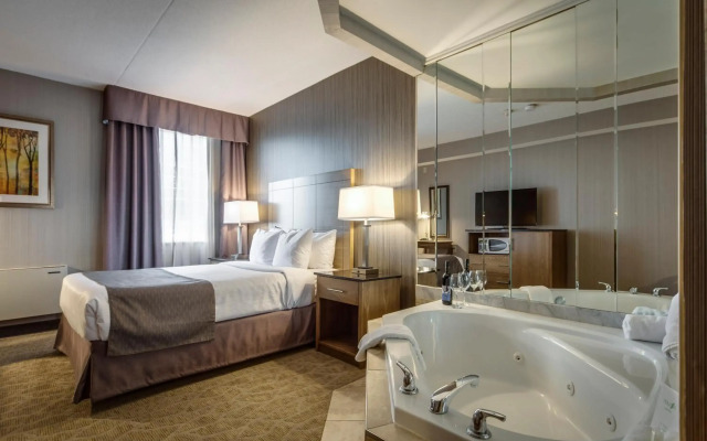 Monte Carlo Inn Airport Suites