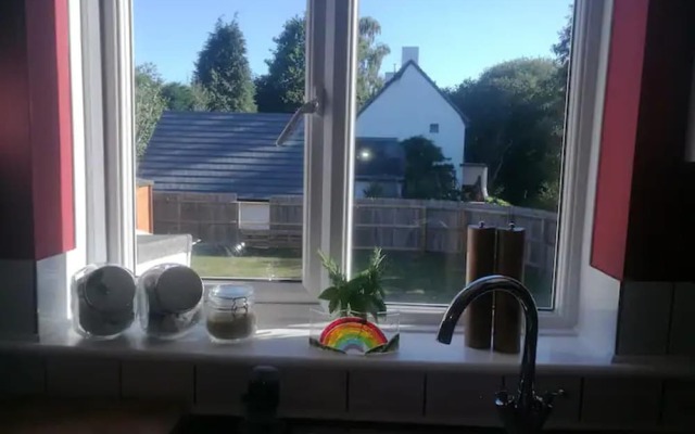 Lovely, Spacious 1-bed Apartment in Poole