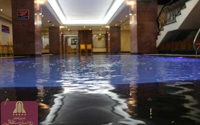 Parsian Esteghlal International Hotel