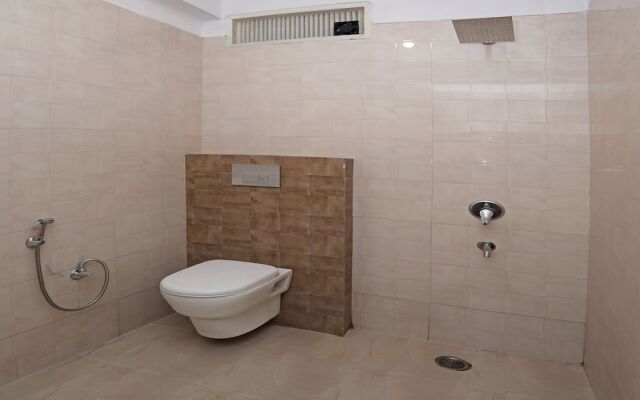 Oyo 11599 Hotel Hi Life