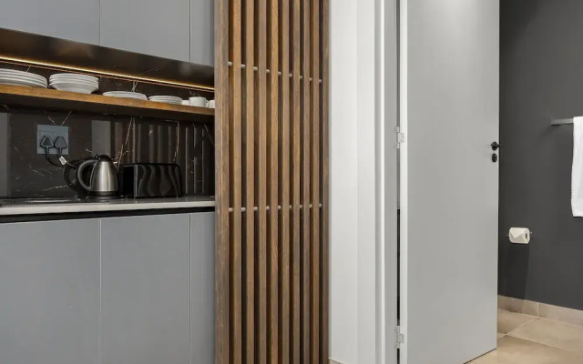 One Calais Luxury Apartments
