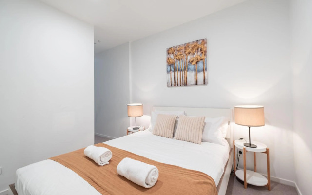 FS8010DBest view 2BR2BA in Footscray with pool and carpark WIFI