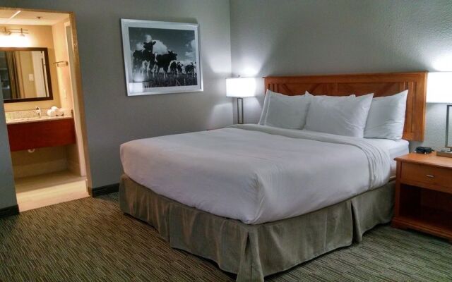 Knights Inn & Conference Center Emporia, KS